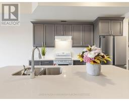 Row / Townhouse – 293 SWAN PARK ROAD, Markham – photo 1