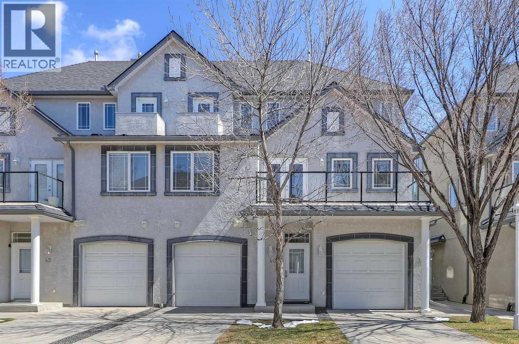Row / Townhouse for Sale in 40 Simcoe Place SW|Calgary, Alberta T3H4T8