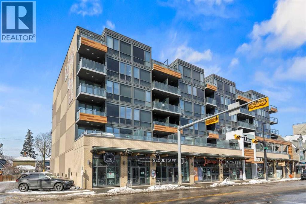 Apartment for Sale in 209, 301 10 Street NW|Calgary, Alberta T2N1V5