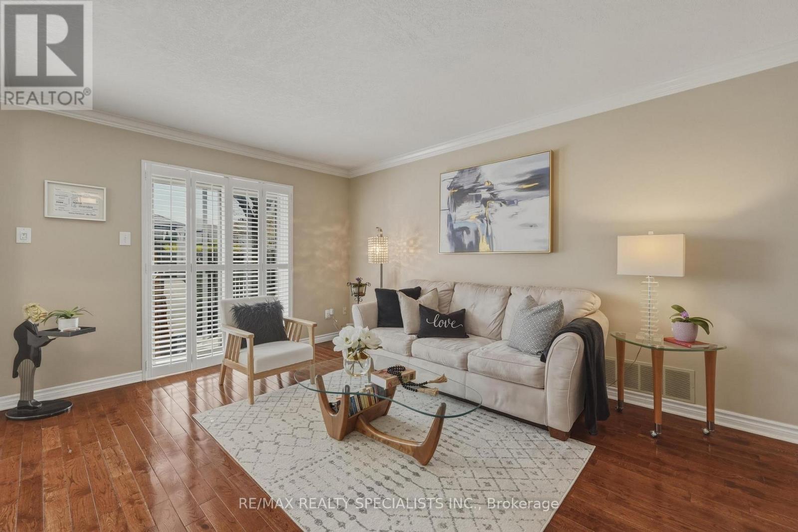Row / Townhouse for Sale in 41 - 6779 GLEN ERIN DRIVE|Mississauga (Meadowvale), Ontario L5N2C1 3