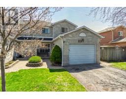 Row / Townhouse – 38 EBBY AVENUE, Brampton – photo 1