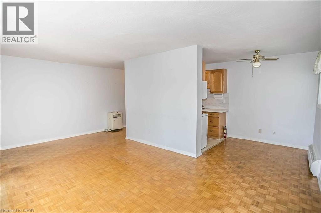 For sale: 54 RABBIT Lane, Toronto, Ontario M9B5S7 - 40824134 | REALTOR.ca