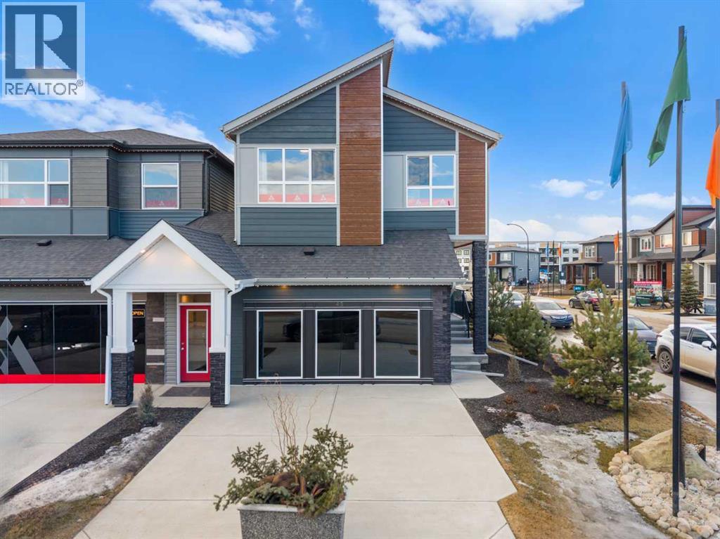 House for Sale in 45 Wolf Hollow Common SE|Calgary, Alberta T2X6A2