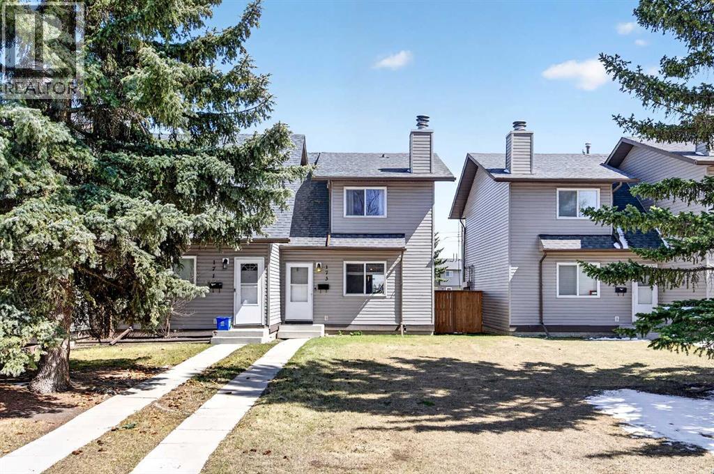 Row / Townhouse for Sale in 173 Templehill Drive NE|Calgary, Alberta T1Y5K6