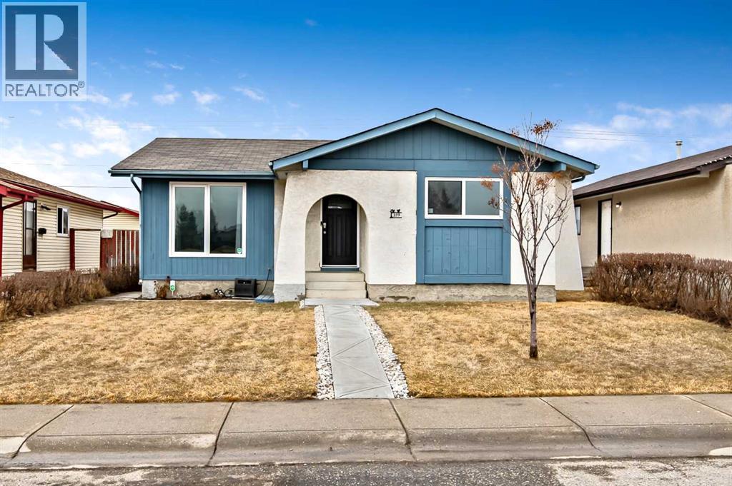House for Sale in 399 Maitland Crescent NE|Calgary, Alberta T2A5T6