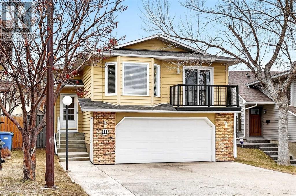 House for Sale in 111 Sanderling Rise NW|Calgary, Alberta T3K3B4