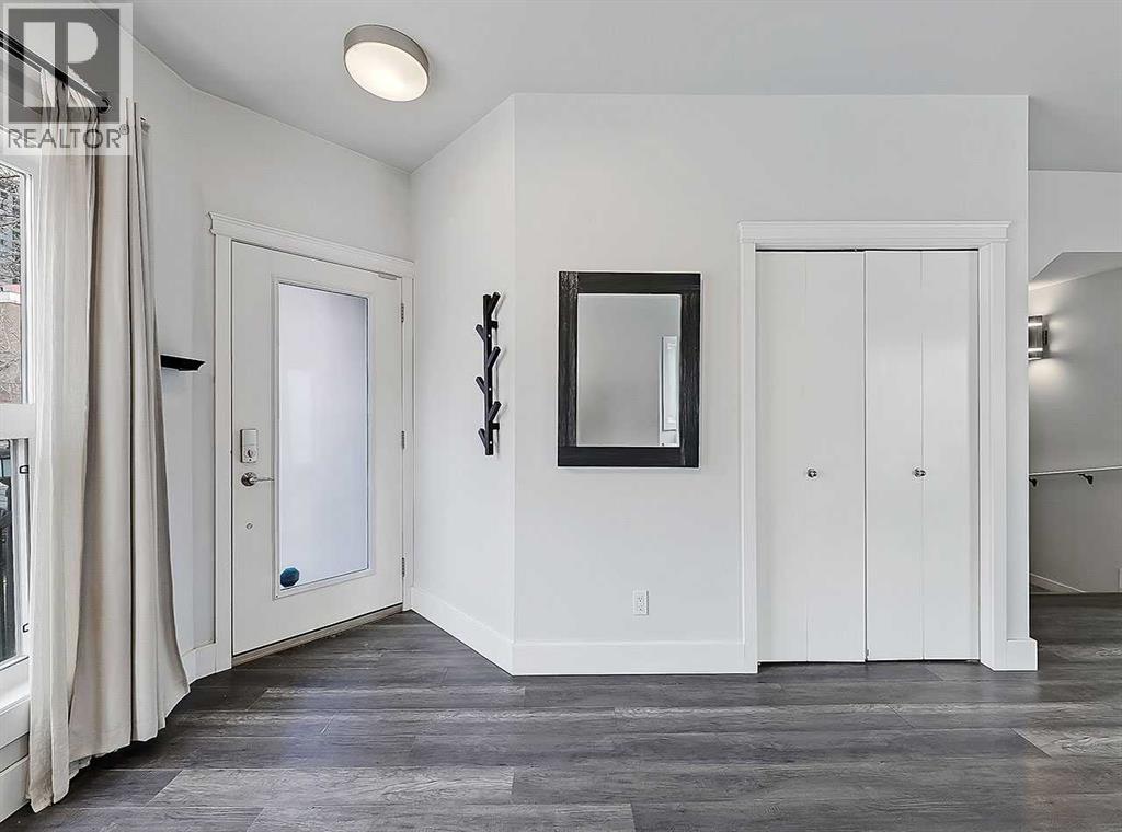 Row / Townhouse for Sale in 7, 603 15 Avenue SW|Calgary, Alberta T2R0R4 4