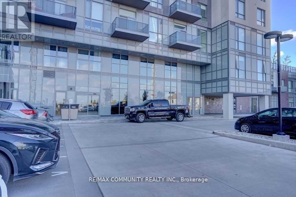Row / Townhouse for Sale in 104 - 8 NAHANI WAY|Mississauga (Hurontario), Ontario L4Z4J8 3