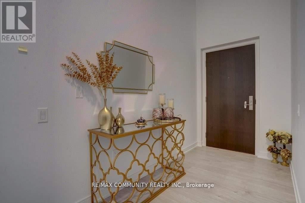 Row / Townhouse for Sale in 104 - 8 NAHANI WAY|Mississauga (Hurontario), Ontario L4Z4J8 4