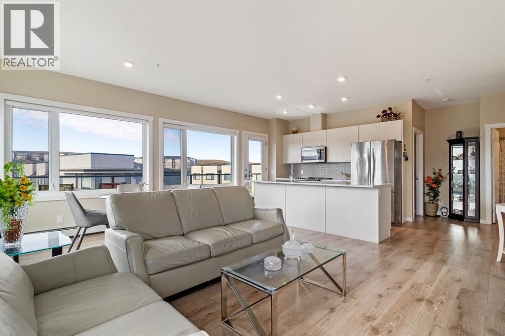 Apartment for Sale in 302, 214 Sherwood Square NW|Calgary, Alberta T3R1T6 3