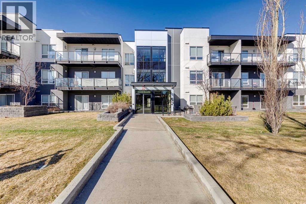 Apartment for Sale in 108, 15233 1 Street SE|Calgary, Alberta T2X0X5