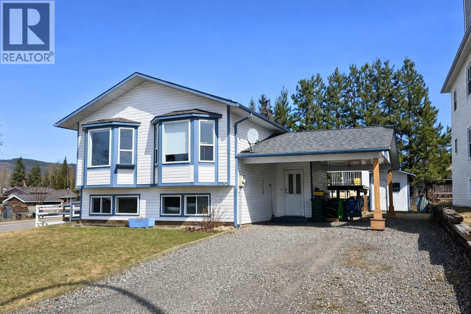 For sale: 1982 ELLIOTT CRESCENT, Houston, British Columbia V0J1Z0 ...