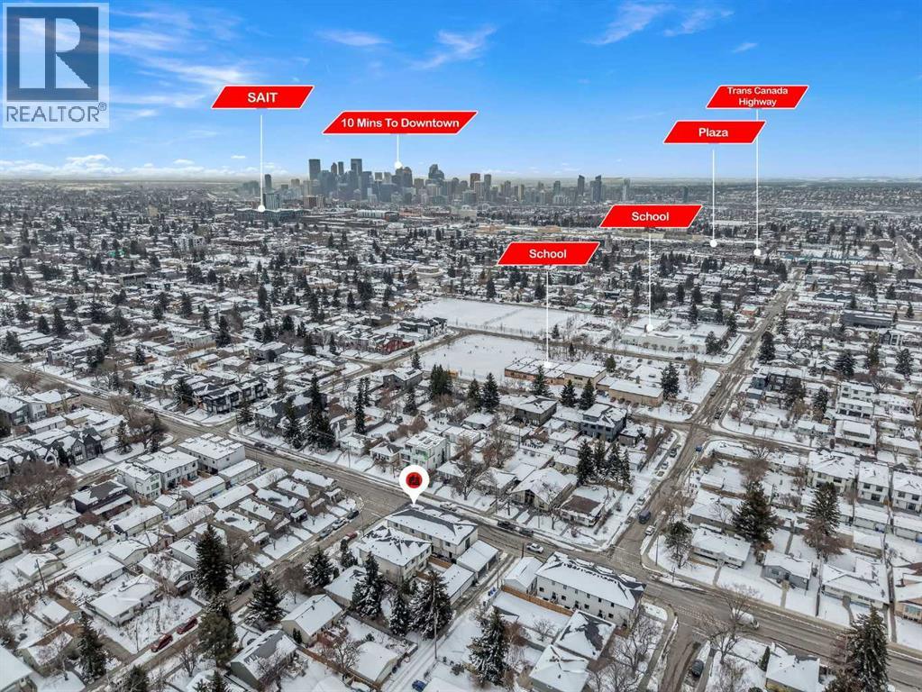 Row / Townhouse for Sale in 2501 17A Street NW|Calgary, Alberta T2M3S7 2