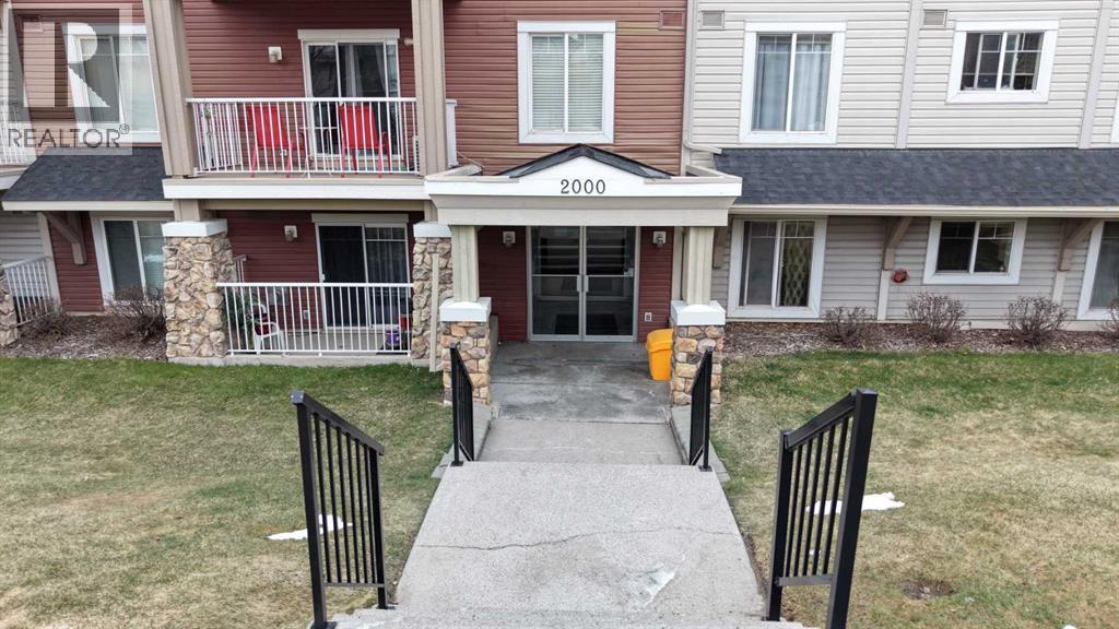 Apartment for Sale in 2101, 70 Panamount Drive NW|Calgary, Alberta T3K6G7 3