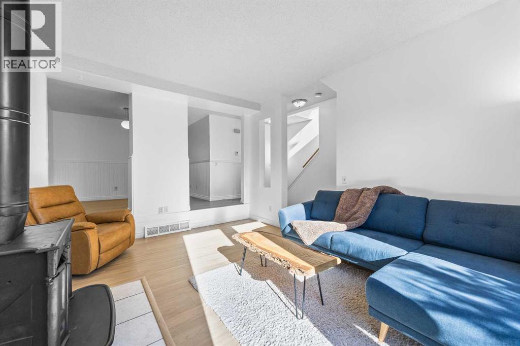 Row / Townhouse for Sale in 801, 5340 17 Avenue SW|Calgary, Alberta T3E6M3 4