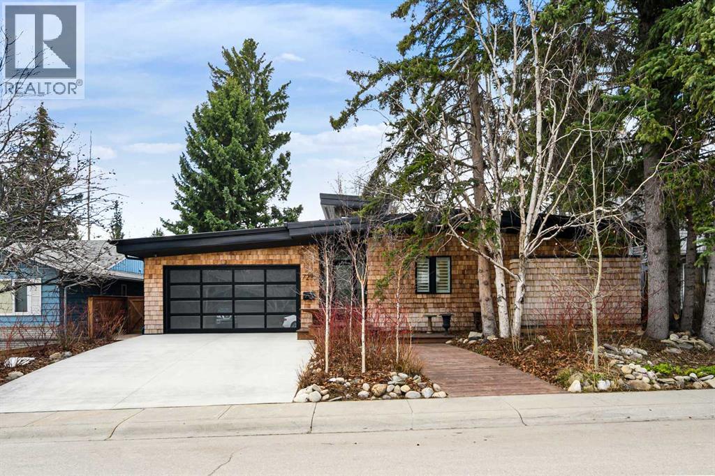 House for Sale in 7235 Kananaskis Drive SW|Calgary, Alberta T2V2N3
