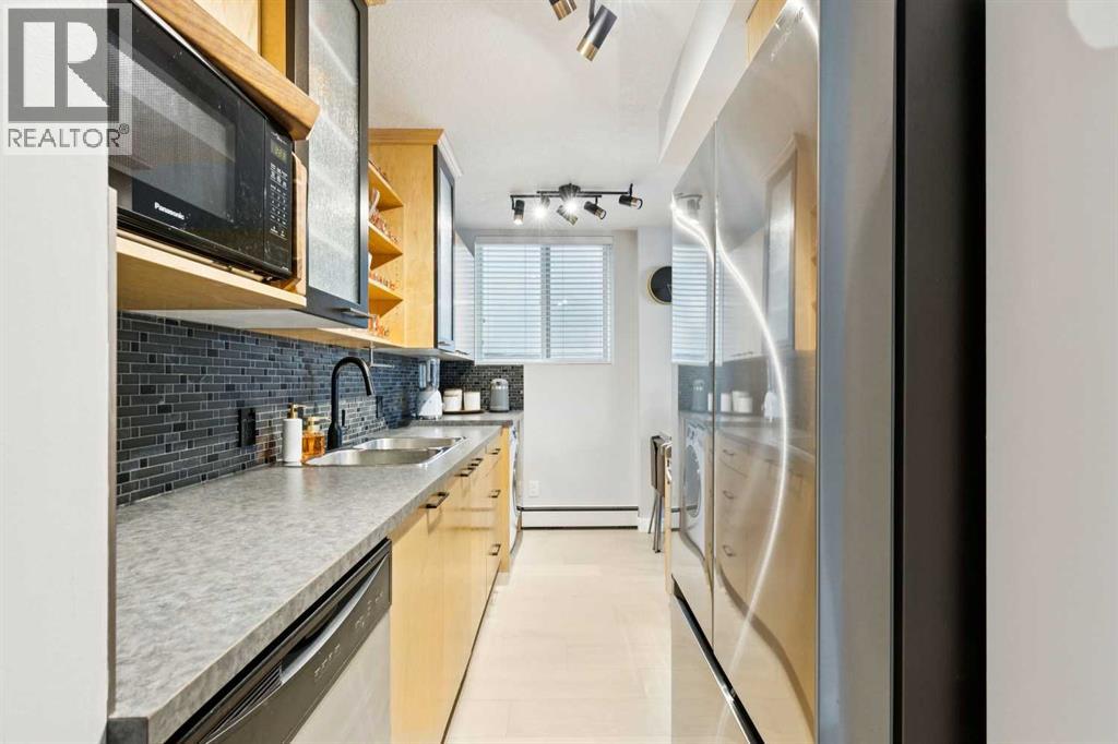 Apartment for Sale in 103, 123 24 Avenue SW|Calgary, Alberta T2S0J8 5