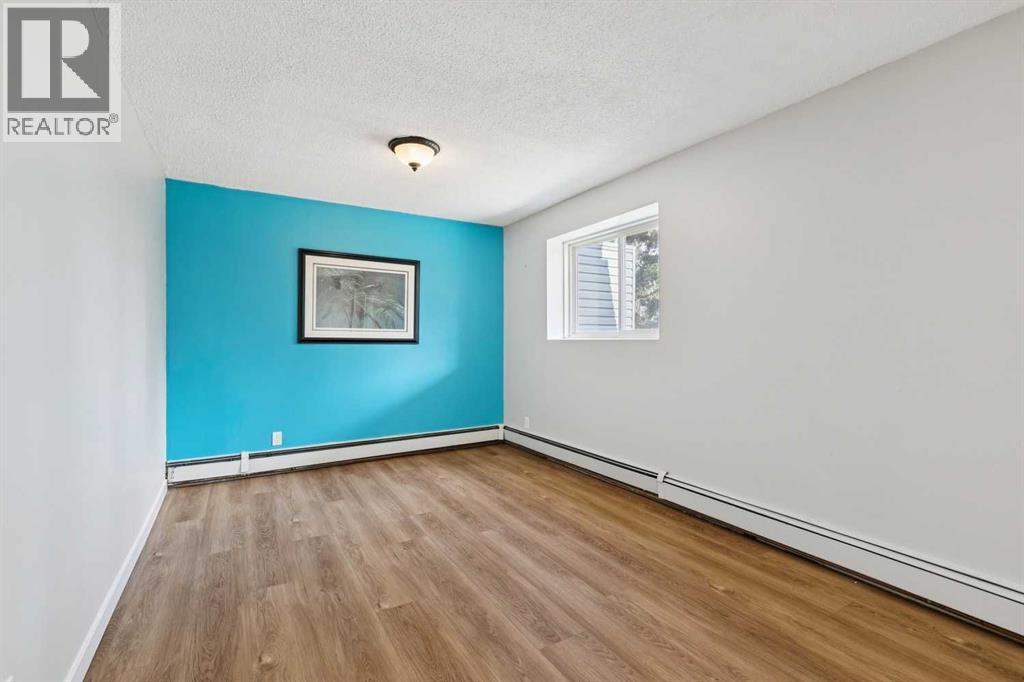 Apartment for Sale in 1, 312 cedar Crescent SW|Calgary, Alberta T3C2Y8 3
