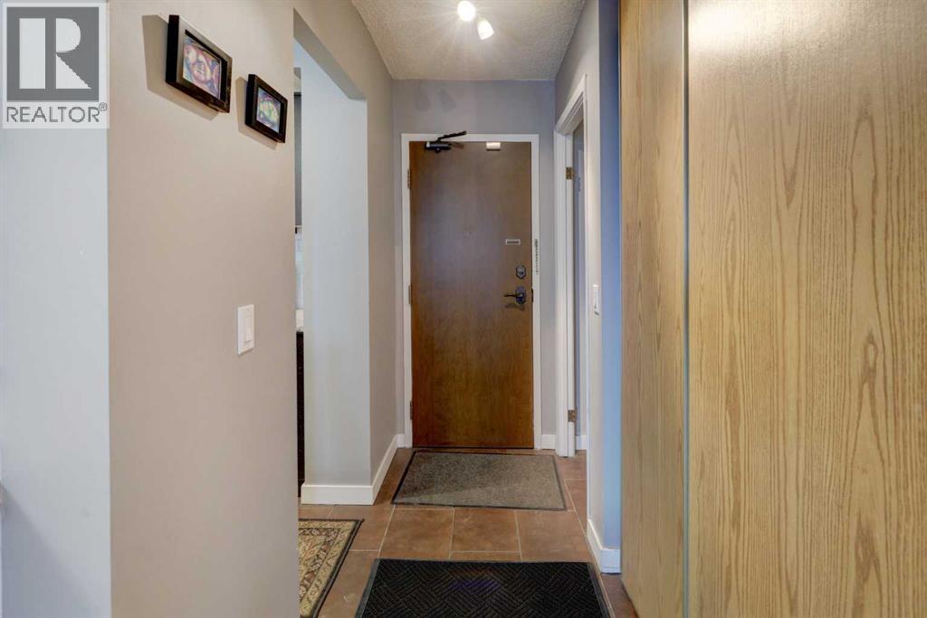 Apartment for Sale in 711, 738 3 Avenue SW|Calgary, Alberta T2P0G7 4