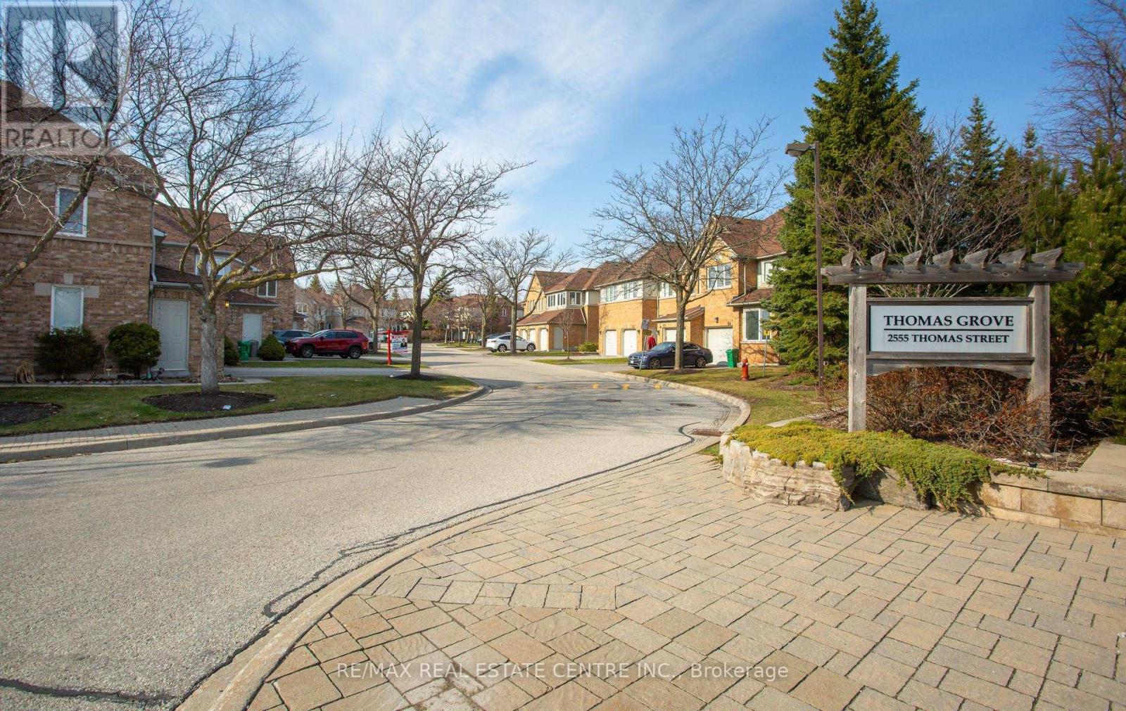 Row / Townhouse for Sale in 66 - 2555 THOMAS STREET|Mississauga (Central Erin Mills), Ontario L5M5P6 3