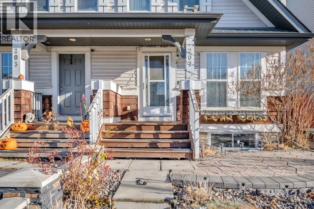 Duplex for Sale in 207 Elgin Meadows Gardens SE|Calgary, Alberta T2Z1B4 4