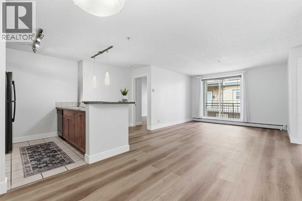 Apartment for Sale in 203, 2440 34 Avenue SW|Calgary, Alberta t2t2c8