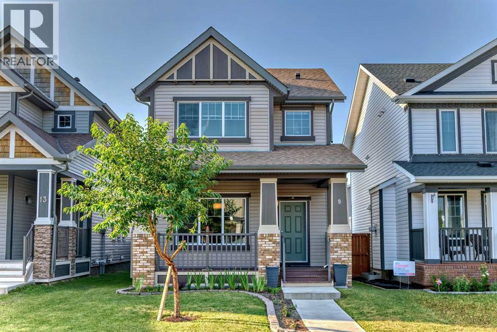 House for Sale in 9 Copperpond Avenue SE|Calgary, Alberta T2Z5B5