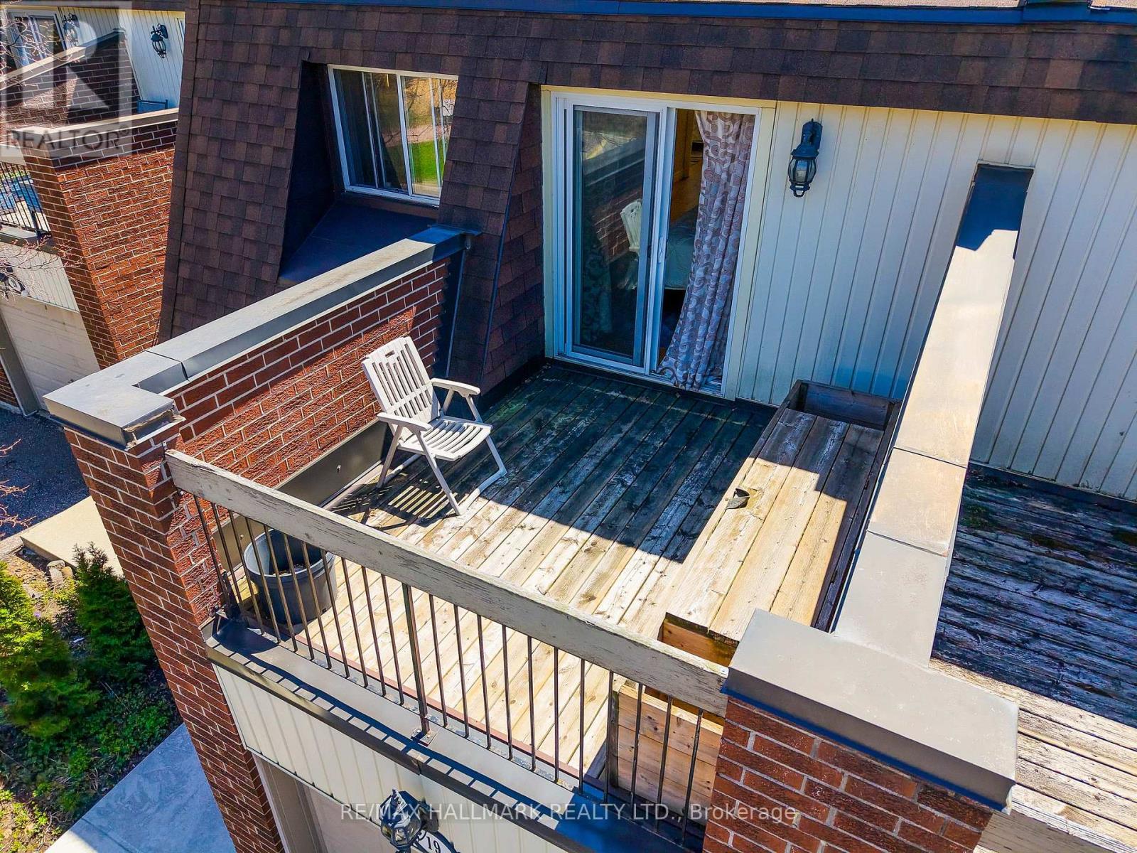Row / Townhouse for Sale in 19 - 6240 MONTEVIDEO ROAD|Mississauga (Meadowvale), Ontario L5N2N7 3