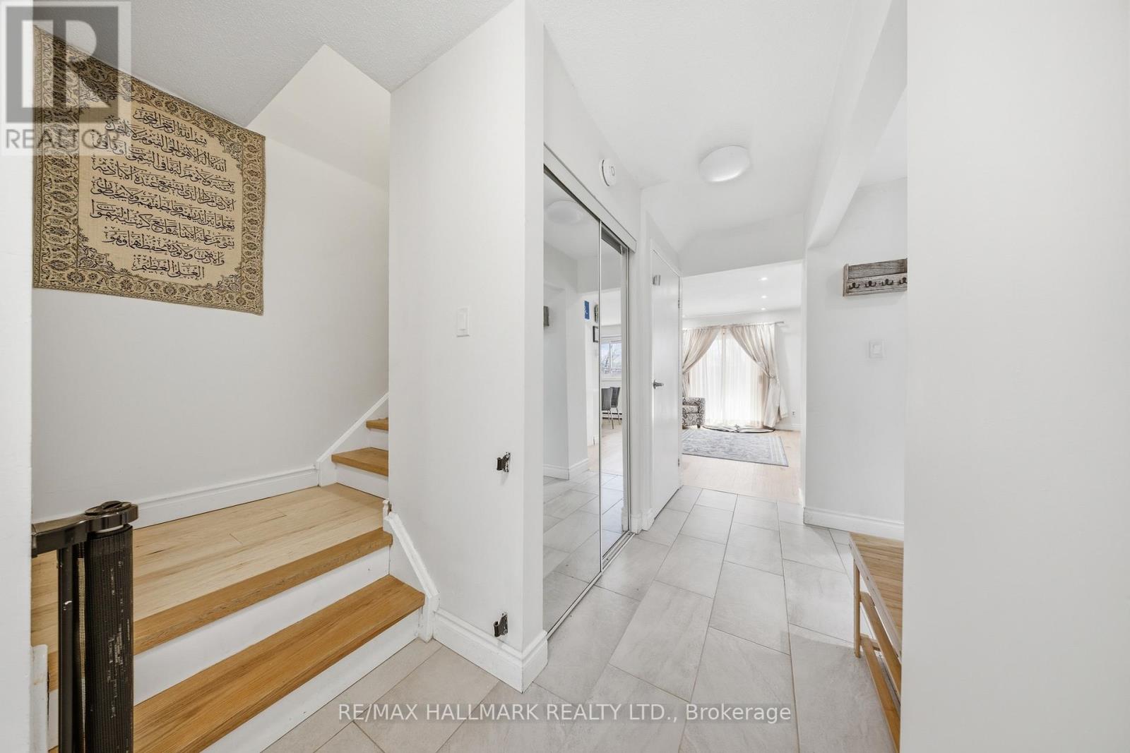 Row / Townhouse for Sale in 19 - 6240 MONTEVIDEO ROAD|Mississauga (Meadowvale), Ontario L5N2N7 4