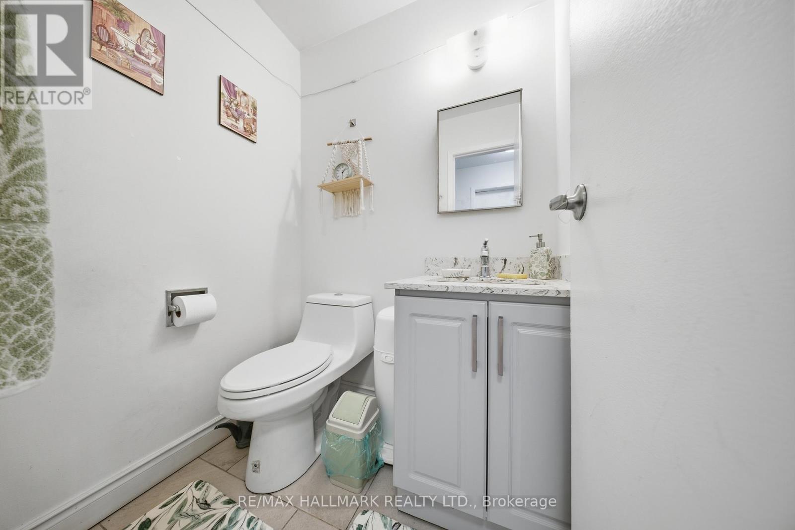 Row / Townhouse for Sale in 19 - 6240 MONTEVIDEO ROAD|Mississauga (Meadowvale), Ontario L5N2N7 5