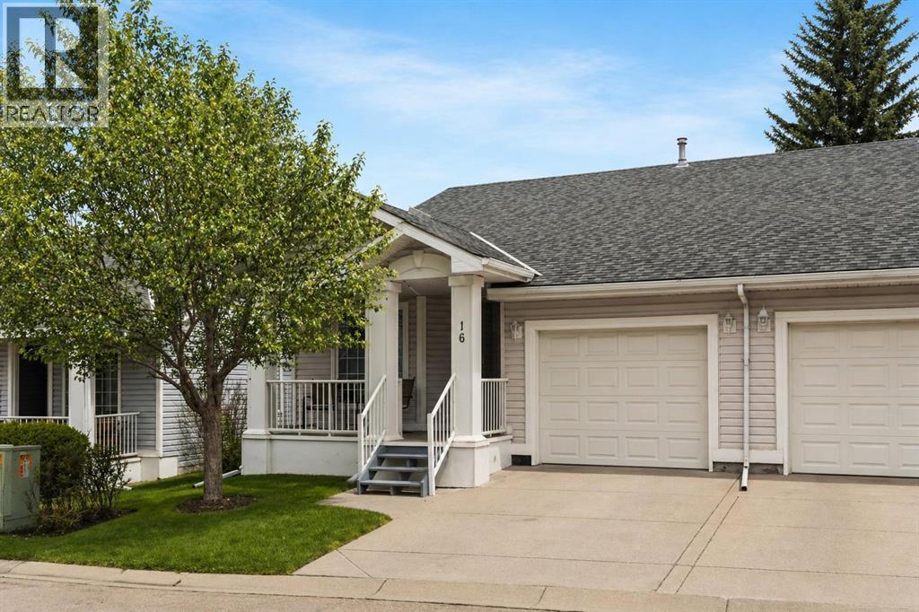 Duplex for Sale in 16 Douglasview Park SE|Calgary, Alberta T2Z2R9