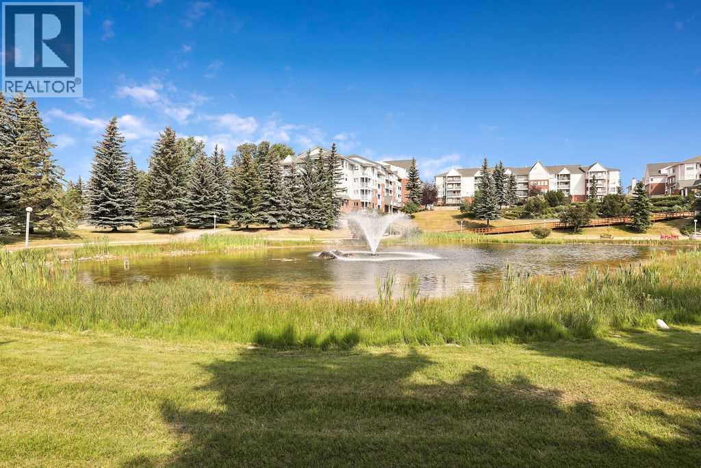 Apartment for Sale in 1103, 1103 Hawksbrow Point NW|Calgary, Alberta T3G4C9