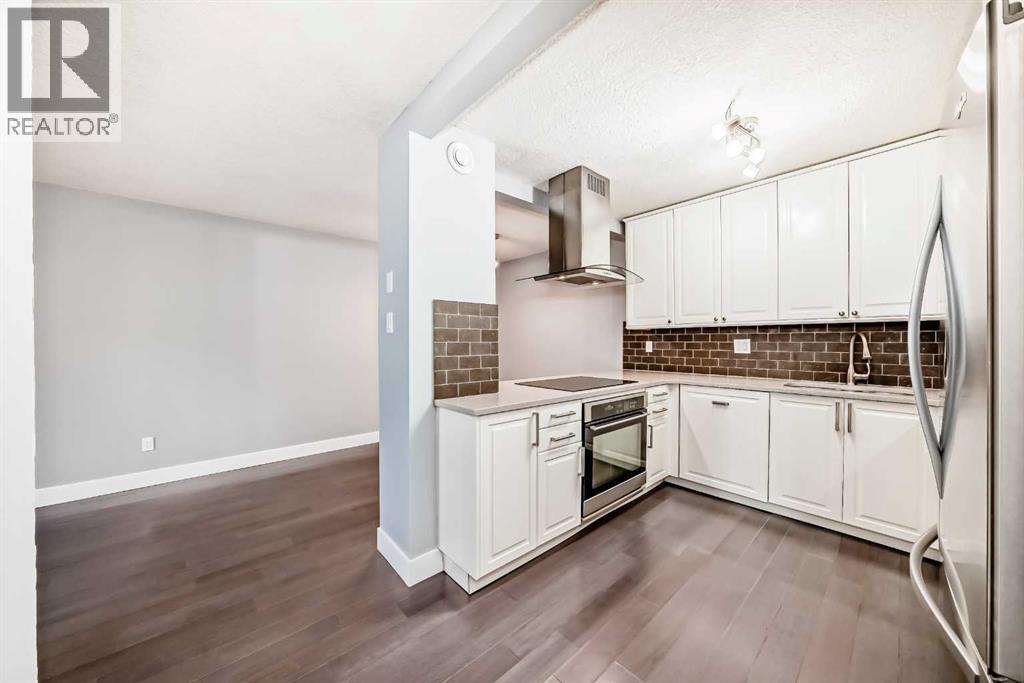 Apartment for Sale in 604, 537 14 Avenue SW|Calgary, Alberta T2R0M7 3