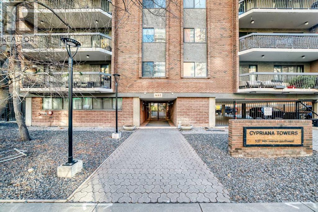 Apartment for Sale in 604, 537 14 Avenue SW|Calgary, Alberta T2R0M7 2