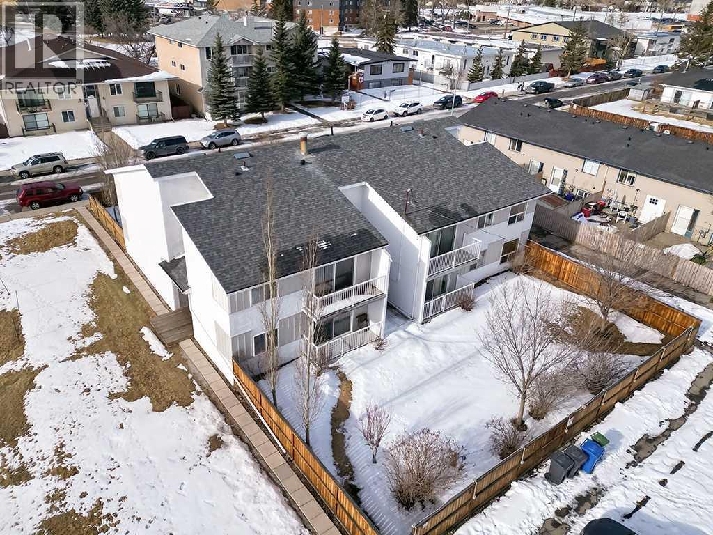 Apartment for Sale in 5, 4328 75 Street NW|Calgary, Alberta T3B2M8