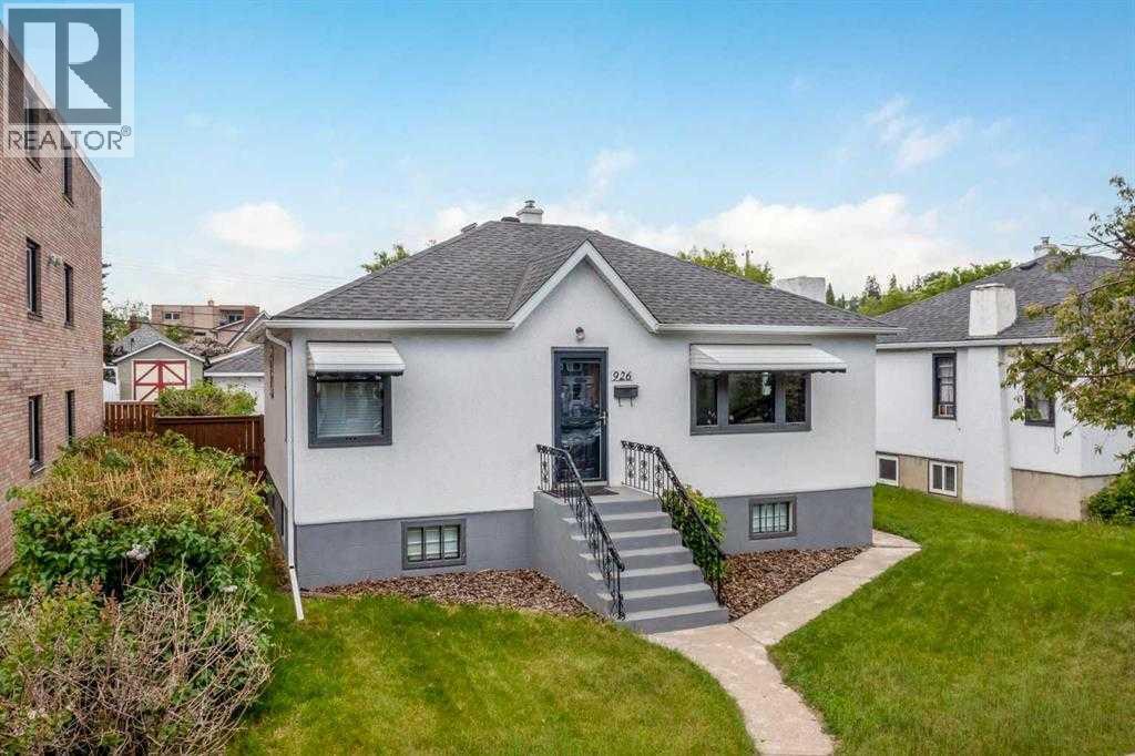 House for Sale in 926 2 Avenue NW|Calgary, Alberta T2N0E6 2