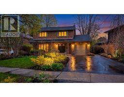 House – 11 DUNLACE DRIVE, Toronto – photo 1