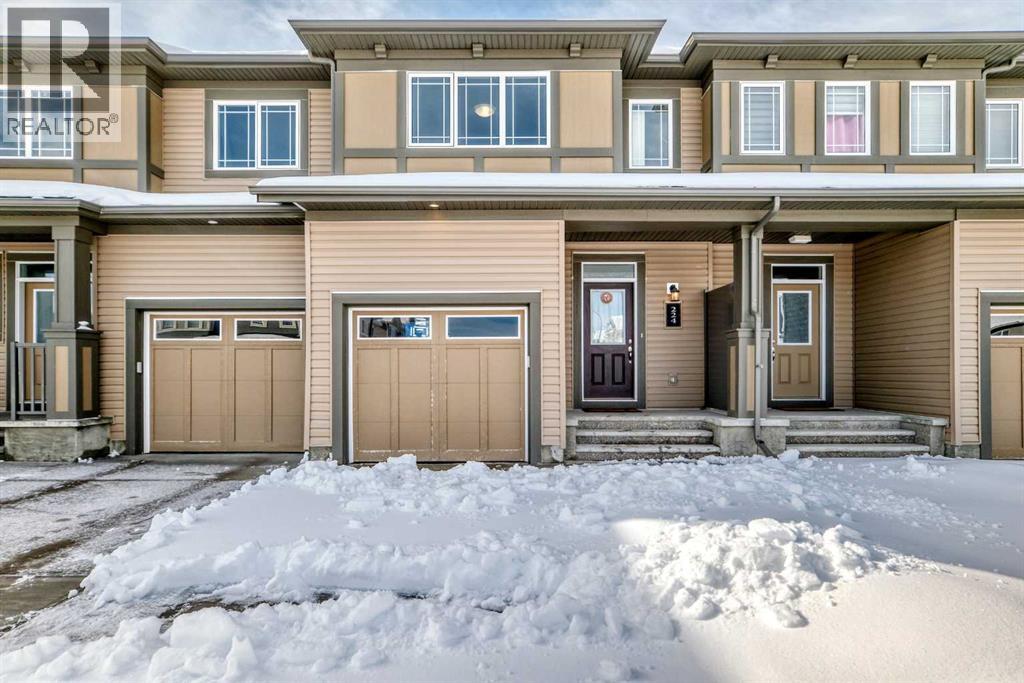 Row / Townhouse for Sale in 224 Carringham Way NW|Calgary, Alberta T3P1V9