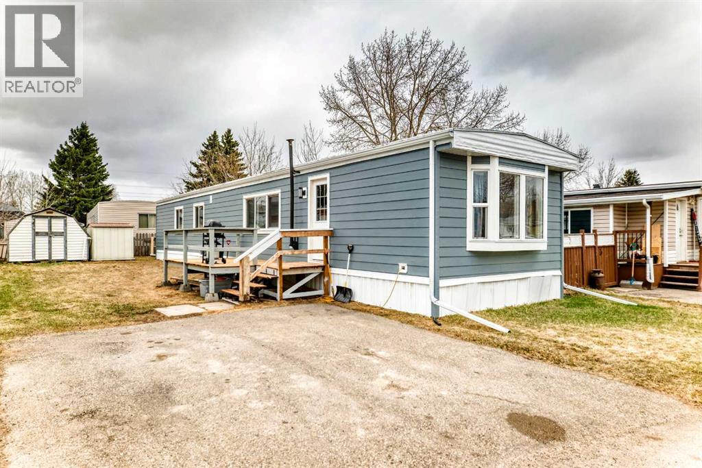 Mobile Home for Sale in 134, 6724 17 Avenue SE|Calgary, Alberta T2A0W5