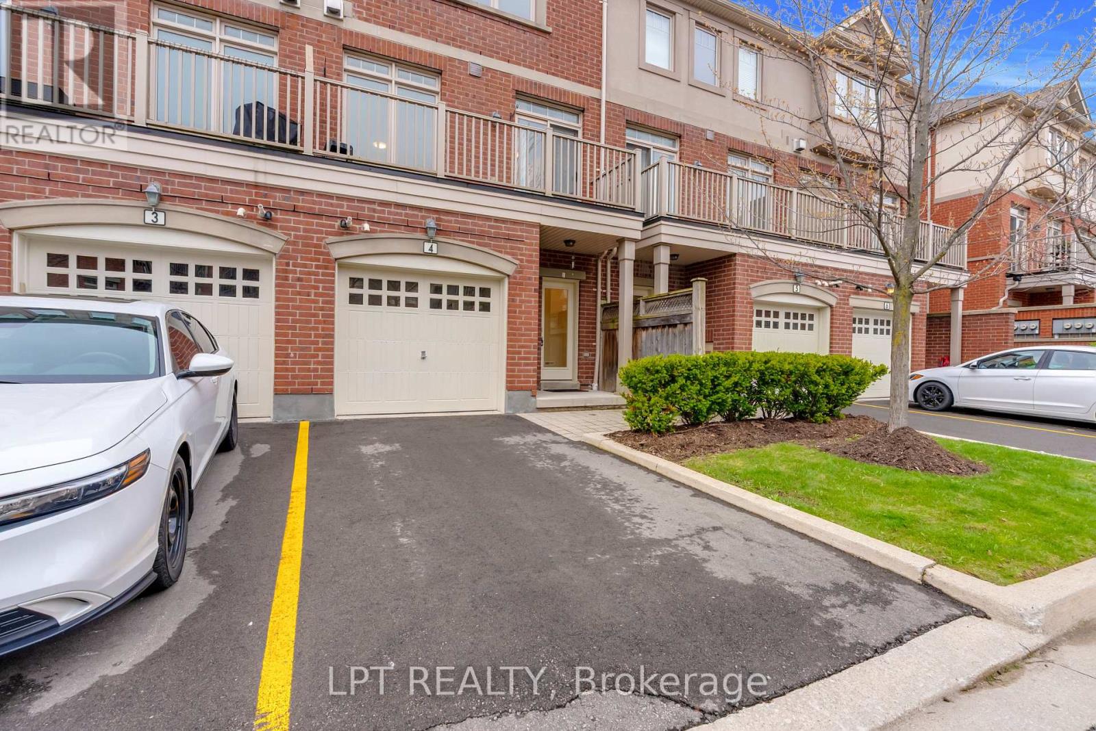 Row / Townhouse for Sale in 4 - 3215 THOMAS STREET|Mississauga (Churchill Meadows), Ontario L5M0M2 3
