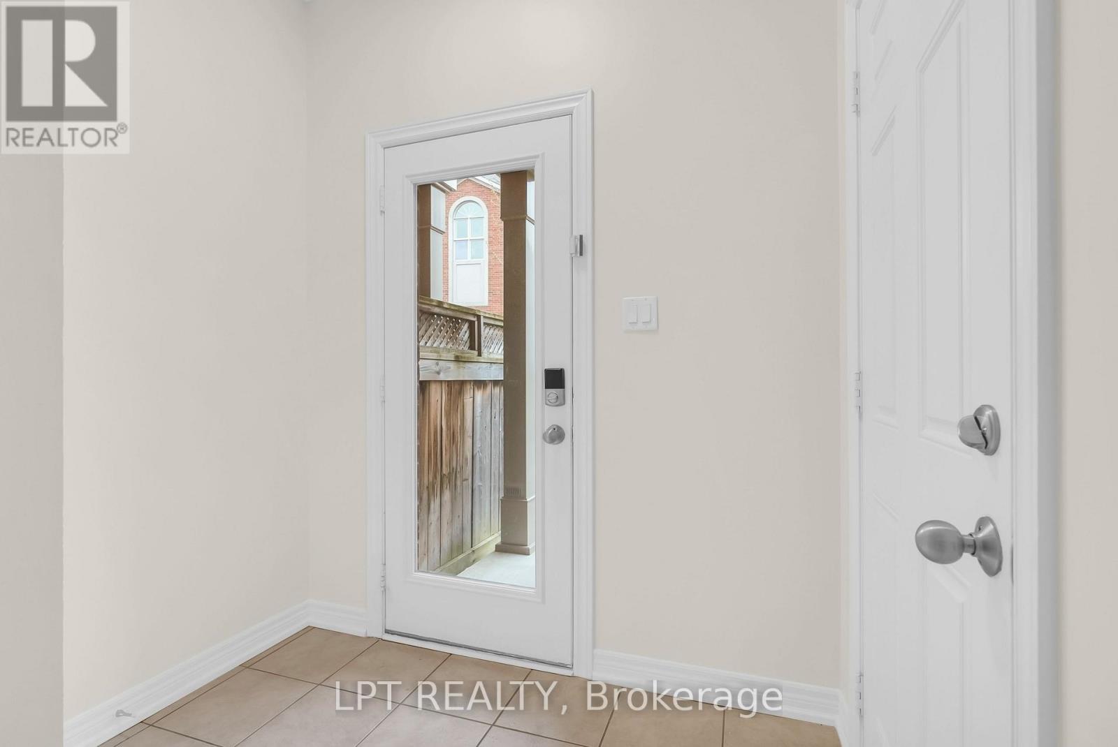 Row / Townhouse for Sale in 4 - 3215 THOMAS STREET|Mississauga (Churchill Meadows), Ontario L5M0M2 5