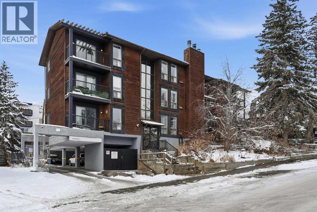 Apartment for Sale in 204, 2611 15A Street SW|Calgary, Alberta T2T4C1