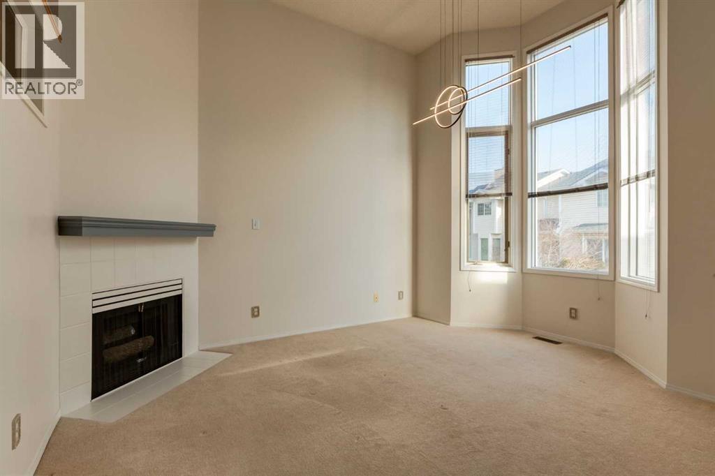 Row / Townhouse for Sale in 318 Hawkstone Manor NW|Calgary, Alberta T3G3X2 3