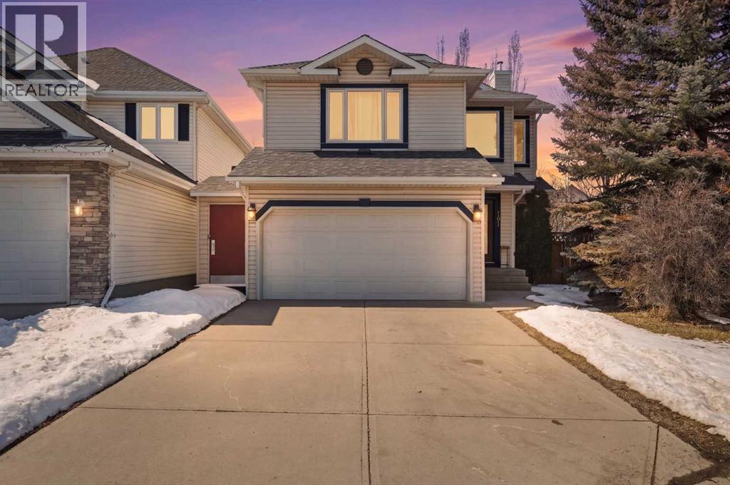 House for Sale in 161 Douglas Glen Heath SE|Calgary, Alberta T2Z2N1