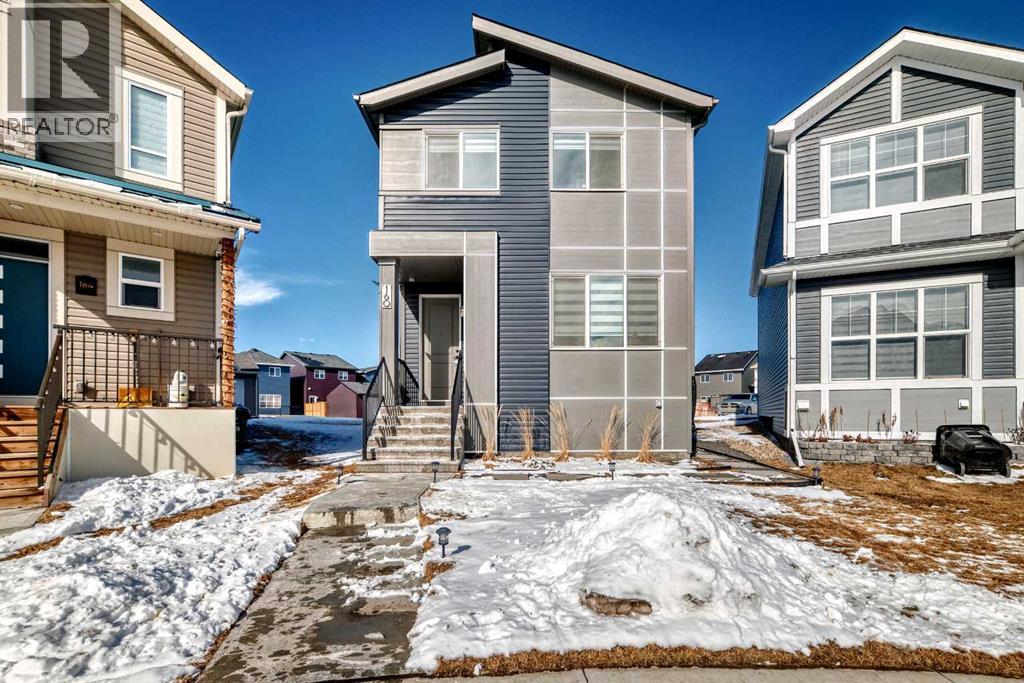 House for Sale in 160 Lucas Common NW|Calgary, Alberta T3P2B3
