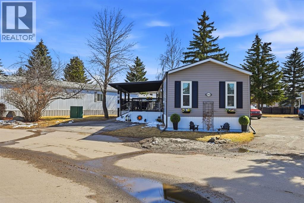 Mobile Home for Sale in 342 Burroughs Circle NE|Calgary, Alberta T1Y6K3