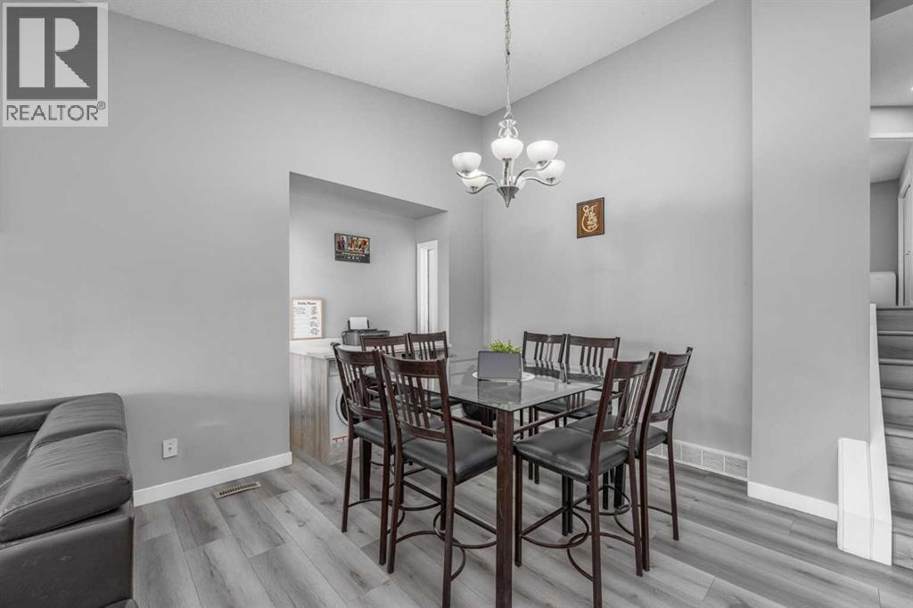 House for Sale in 14 Coral Sands Place NE|Calgary, Alberta T3J3J3 4