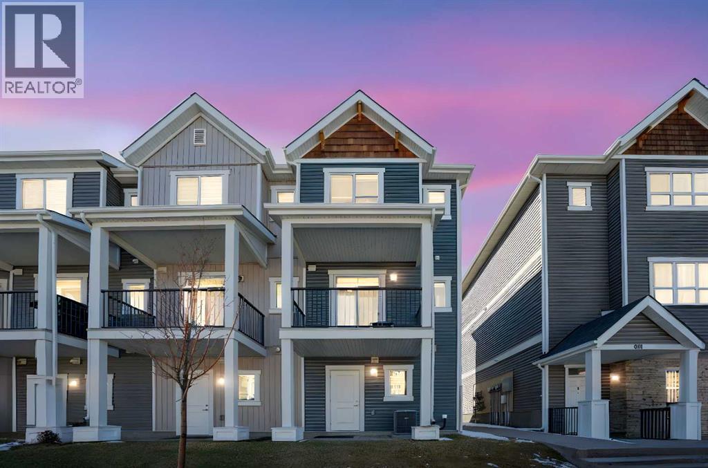 Row / Townhouse for Sale in 1201, 355 Nolancrest Heights NW|Calgary, Alberta T3R0Z9