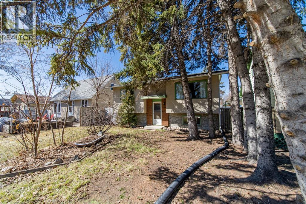 House for Sale in 3030 31A Street SE|Calgary, Alberta T2B0S9 4
