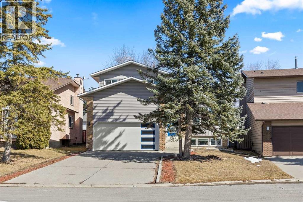 House for Sale in 55 Whitehaven Crescent NE|Calgary, Alberta T1Y6C4